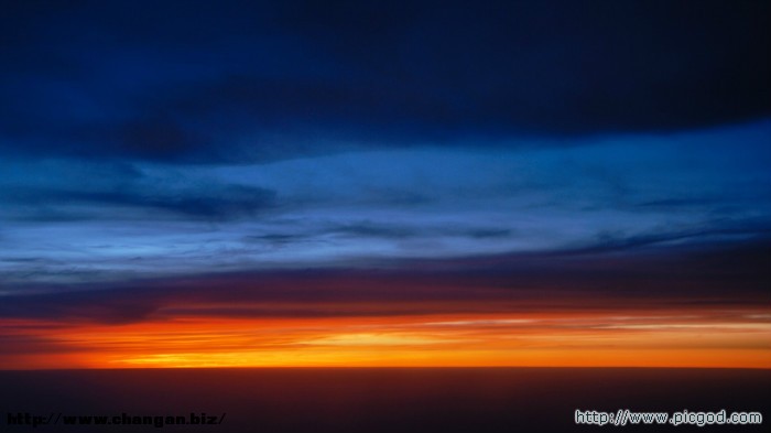 01920_sunsetovertheclouds.jpg