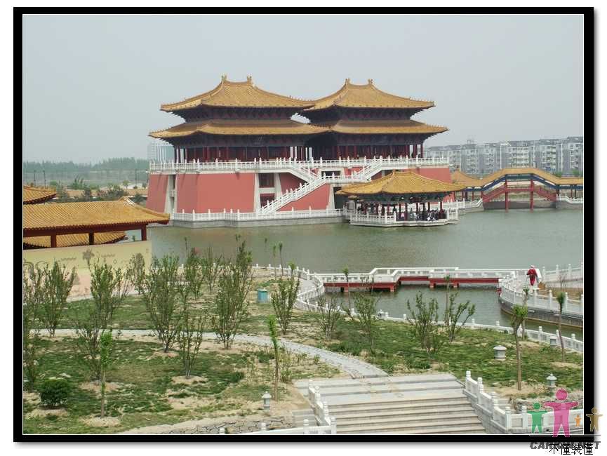 Ƭ 052.jpg