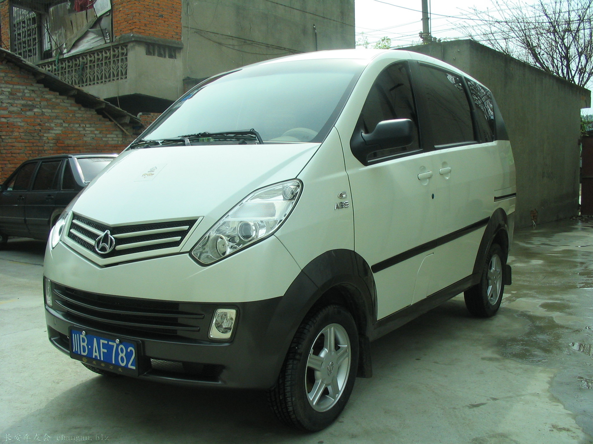 CM8.011.jpg